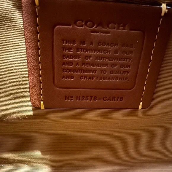 Coach - Picture 7 of 8